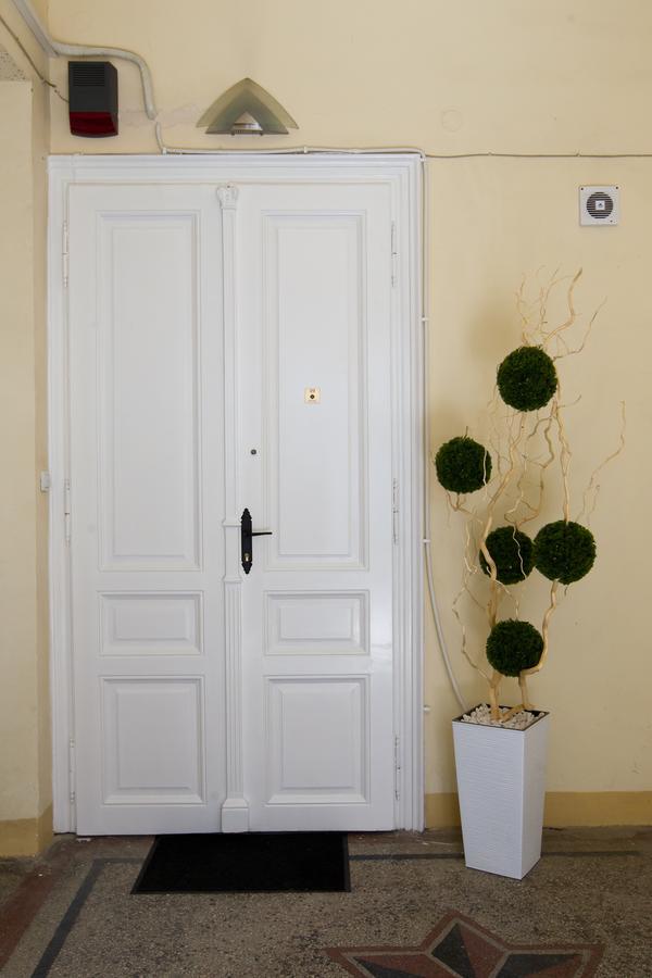 Apartment Hygge Subotica Bagian luar foto